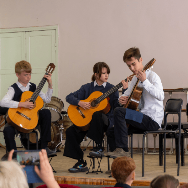 Обучающиеся народного отделения Детской музыкальной школы № 11 г. Уфы выступили с традиционными отчётными концертами